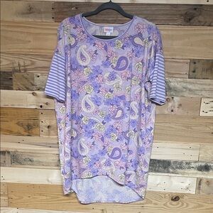 LuLaRoe size S Irma High-low Lavender Floral & Stripes Short Sleeve Oversize Top